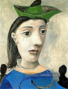 Femme au chapeau vert 2 1939 Cubisme Peinture à l'huile